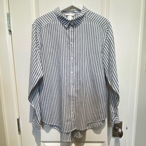 H&M Black & White Stripe Long Sleeve Button Down Shirt EUC